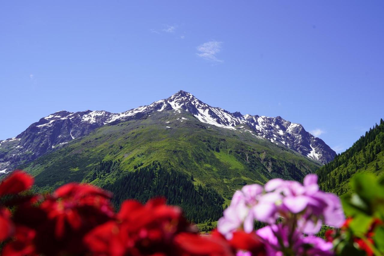 Hotel Mittagskogel Pitztal St. Leonhard im Pitztal Zewnętrze zdjęcie
