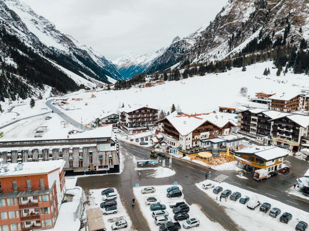 Hotel Mittagskogel Pitztal St. Leonhard im Pitztal Zewnętrze zdjęcie