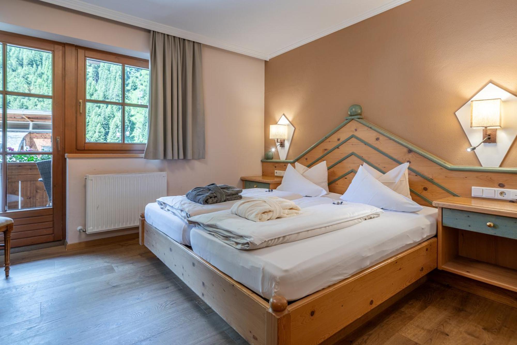 Hotel Mittagskogel Pitztal St. Leonhard im Pitztal Zewnętrze zdjęcie