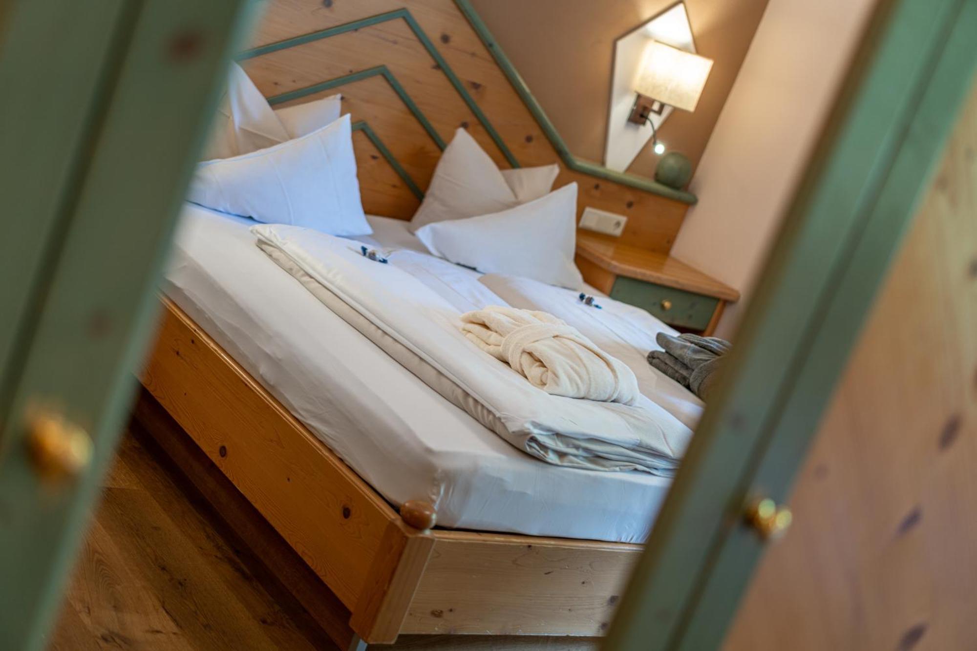 Hotel Mittagskogel Pitztal St. Leonhard im Pitztal Zewnętrze zdjęcie